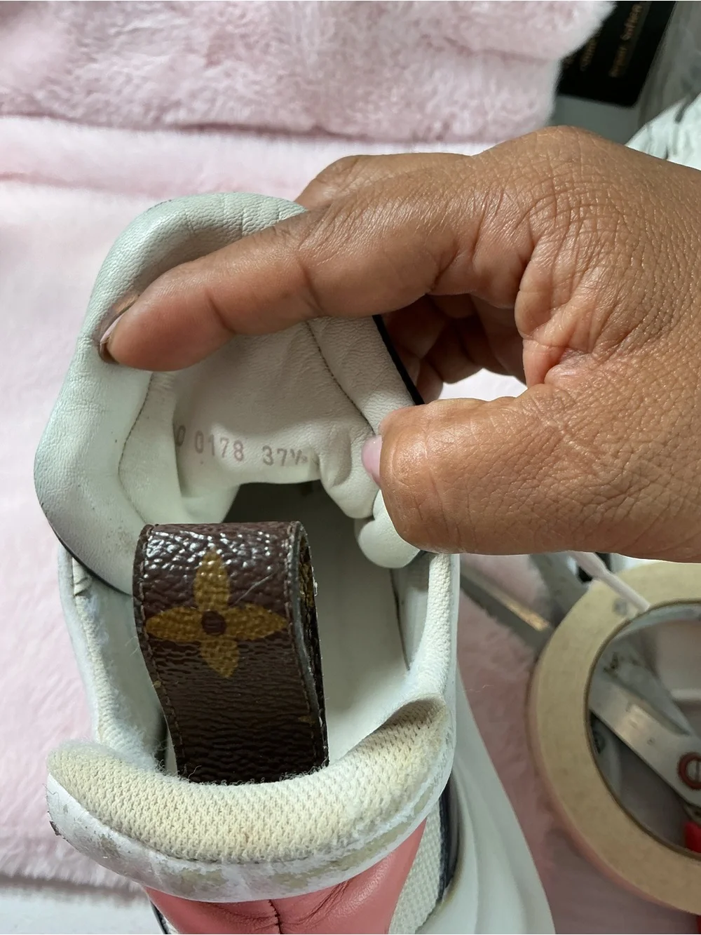Louis Vuitton White and Black LV Logo Lace-Up Sneakers B13